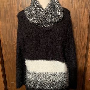 Women’s Marble Sweater.